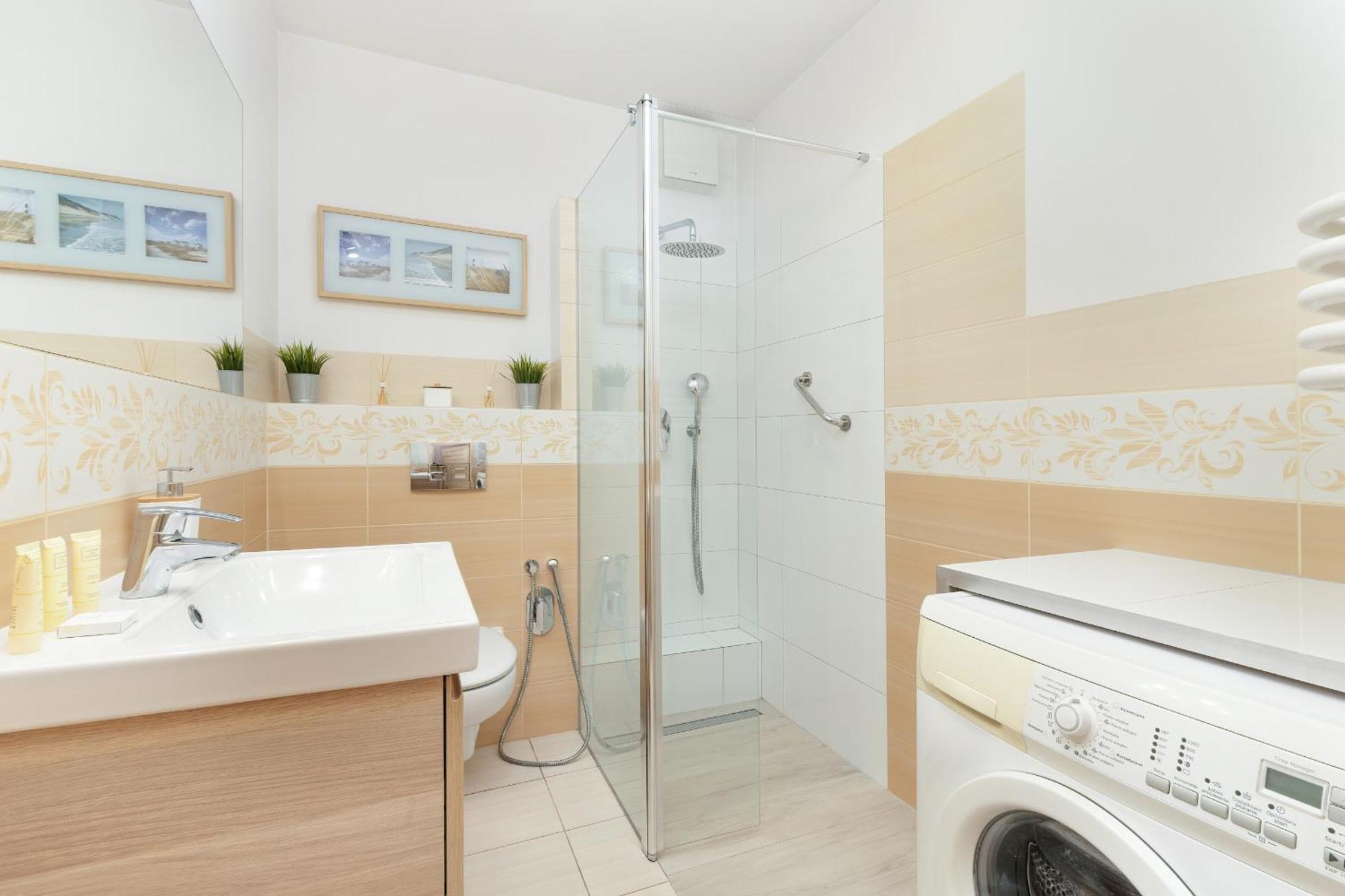 Jasny & Przestronny Apartament Z Balkonem I Parkingiem By Rent Like Home Гдиня Екстериор снимка