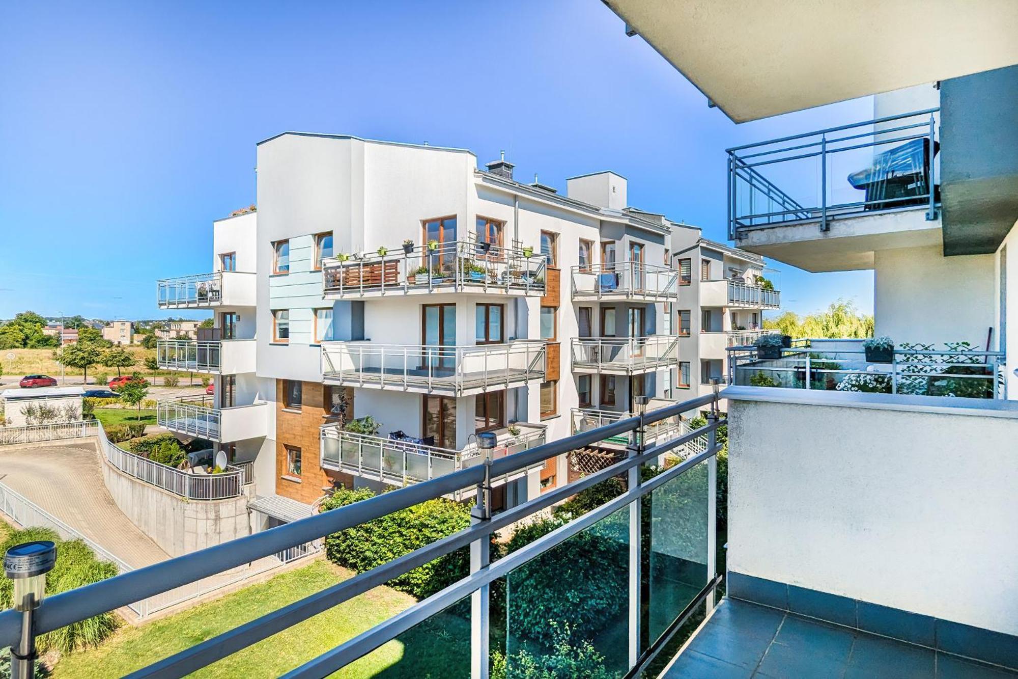 Jasny & Przestronny Apartament Z Balkonem I Parkingiem By Rent Like Home Гдиня Екстериор снимка